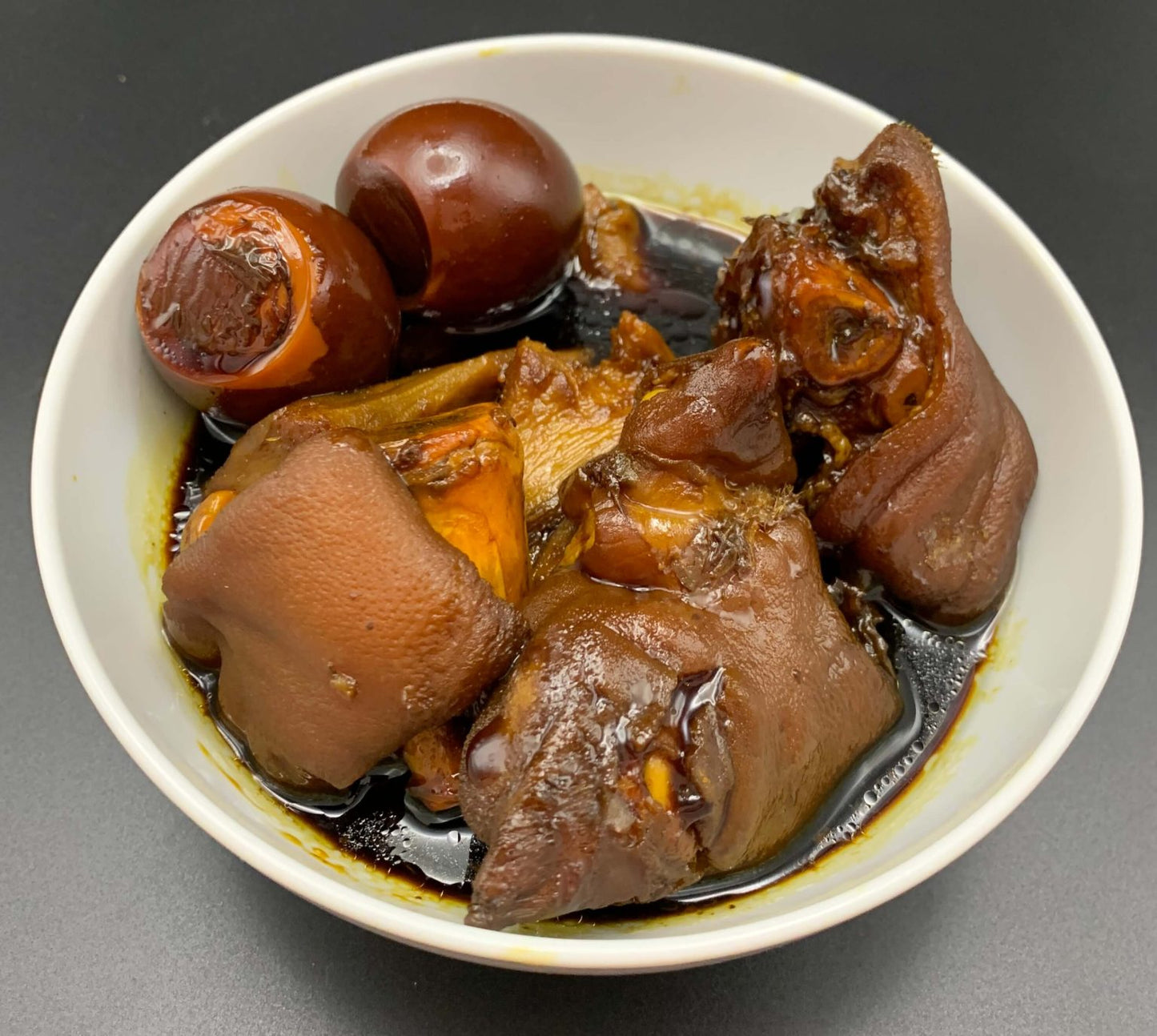 Stewed Pork Trotter and Ginger in Sweet Vinegar 祛風補身豬腳薑醋